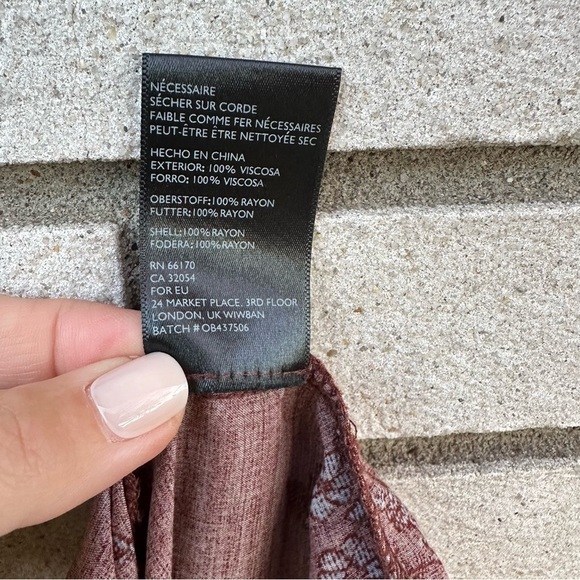 Urban Outfitters Ecote Paisley Plunge Front Romper - Picture 11 of 12